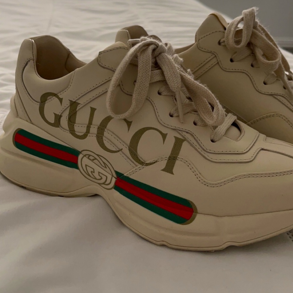 Size 7 Gucci Rhytons